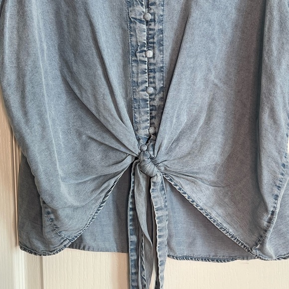 Denim Tie-Front Top with Buttons - Picture 4 of 5